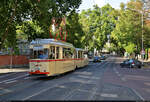 Die Straßenbahn in Halle (Saale) wurde im vergangenen Jahr 140 Jahre alt. Aus diesem Anlass fanden Sonderfahrten im Stadtgebiet statt. Einer von drei Umläufen war der Gothawagen T57, Wagen 523, mit Beiwagen 328. Er verlässt soeben die Haltestelle Kurallee.

🧰 Hallesche Straßenbahnfreunde e.V.
🚋 Sonderlinie 140 Kröllwitz–Riebeckplatz
🕓 11.9.2022 | 16:32 Uhr