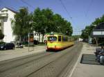 Am 02.08.2011 ist VBK-Tw 208 auf der Linie 5 gerade in die Haltestelle Karlsruhe Rintheimer Strae eingefahren und wird in Krze seinem Ziel Rintheim entgegensteuern.