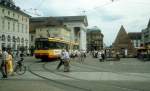 Karlsruhe VBK SL A (DÜWAG-GT6 524) Marktplatz im Juli 1988.