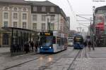 Viel los am Knigsplatz in Kassel.