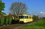 Der  Sambawagen  1019 auf der Vorgebirgsbahn (Linie 18) Richtung Bonn in Walberberg am 26.04.2017.