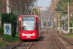 Die Linie 9 mit der Wagennummer 4043 auf dem Weg nach Königsforst.