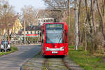 Die Linie 9 mit Wagennummer 4019 auf dem Weg nach Sülz.