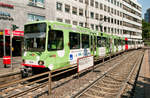 Die Linie 16 der KVB mit der Wagennummer 2326 auf dem Weg nach Sürth.