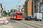 Der Gleispflegewagen 6405  Alte Lady  auf der Neusser Straße am 18.06.2019.