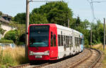 Die Linie 1 der KVB mit der Wagennummer 4030 auf dem Weg nach Weiden West.