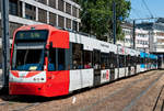 Die Linie 9 der KVB mit der Wagennummer 4501 auf dem Weg nach Sülz.