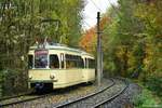 Die beiden inzwischen 63 Jahre alten Museumswagen 1321 und 1363 auf dem Weg nach Thielenbruch nach erfolgter Wartung in Merheim am 19.11.2019.