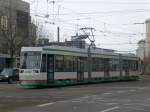 Magdeburg: Straenbahnlinie 6 nach Diesdorf an der Haltestelle Allee-Center.(18.2.2010)