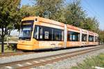 Straßenbahn Mainz / Mainzelbahn: Stadler Rail Variobahn der MVG Mainz - Wagen 229, aufgenommen im Oktober 2018 bei der Bergfahrt zwischen Mainz-Lerchenberg und Mainz-Marienborn.