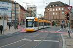 Mainzer Mobilität Stadler Variobahn 229 am 31.12.21 in Mainz Innenstadt