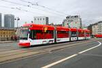 Mainzer Mobilität Stadler Variobahn Wagen 220 am 12.02.24 in Mainz Hbf