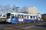 Straßenbahn Mainz: Duewag / AEG M8C der MVG Mainz - Wagen 274, aufgenommen im Januar 2016 in der Nähe der Haltestelle  Bismarckplatz  in Mainz.