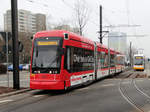 MVG Stadler Variobahn Wagen 221 mit Möbel Martin Vollwerbung am 17.12.16 in Mainz Lerchenberg von einen Gehweg aus fotografiert