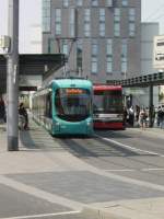 Eine RNV Variobahn am 21.04.11 in Mannheim 