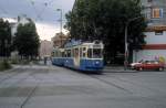 Mnchen MVV Tram 27 (M5.65 2516) Sendlinger Tor im Juli 1992.