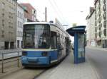 Mnchner Tram, Wagen 2117, Holzapfelstrae, 23.05.2013.