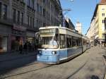 München - Strassenbahn Nr.2104 unterwegs auf der Linie 19 in der Stadt München am 06.12.2015