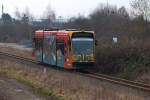 Combino Duo 201 im Stadtgebiet von Nordhausen zwischen Nordhausen-Altentor und Hauptbahnhof unterwegs auf dem Schienennetz der HSB und wegen fehlender Oberleitung im Dieselbetrieb unterwegs.