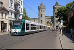 Siemens Combino, Wagen 416  Offenbach , der ViP Verkehrsbetrieb Potsdam GmbH als Linie 96 von Campus Jungfernsee nach Kirchsteigfeld, Marie-Juchacz-Straße, fährt am Nauener Tor.