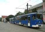 Rostock am 28.08.2012  Ein Tatra T6 mit Niederflurbeiwagen  kurz vor der Station   Neuer Markt  