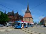 Rostock: Straenbahnlinie 5 nach Rostock-Lichtenhagen Mecklenburger Allee an der Haltestelle Rostock-Stadtmitte Steintor IHK.(3.6.2013) 