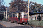 Berlin-Friedrichshagen: Der Triebwagen 65 der Straßenbahn Friedrichshagen - Schöneiche - Rüdersdorf am S-Bf Friedrichshagen am 3.