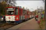 Tw 23 der Strausberger Eisenbahn an der Haltestelle Elisabethstrae (Typ Tatra KT8-D5, gesehen Strausberg Stadt 29.10.2010)