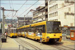 Was, so groß ist die?    So ähnlich titelte eine Zeitung als der Stadtbahnwagen DT8 das erste mal durch die Stadt fuhr.