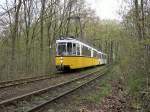 Abschied von der Linie 15 - Zwischen Ruhbank und Stelle sind am  am 23.04.2006 die GT 4 428 und 447 unterwegs nach Stammheim.