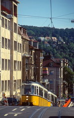 Hoch hinauf - Am 20.05.2007 fahren der GT4 421 und ein weiterer GT4 vom Eugensplatz in Richtung Geroksruhe