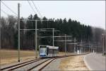 Fast eine Überlandstraßenbahn -    Die Neubaustrecke nach Böfingen hatte zwischen den Haltestellen Thüringenweg und Mecklenburgweg aus diesem Blickwinkel Überlandcharakter.