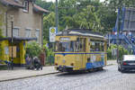 Woltersdorf Straßenbahn Wagen 27 an der Haltestelle Woltersdorf Schleuse. Aufnahme: 10. Juni 2019.