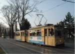 Triebwagen 27 hat auf dem berholgleis den Zug aus Rahnsdorf (TW 32 und BW 89) gekreuzt.