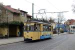 Am 20.11.2015 verlässt Tw 32 der Woltersdorfer Straßenbahn die Endhaltestelle Woltersdorf Schleuse in Richtung Rahnsdorf Bahnhof