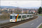 Den Berg hinauf -

GT-N auf der Steilstrecke von Heidingsfeld zum Heuchelhof. 

15.04.2006 (J)