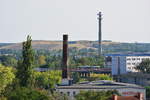 Tw 309 überquert in Dessau die Brauerei Brücke.