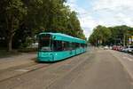 VGF Bombardier Flexity Classic S Wagen 242 am 16.08.21 als Linie 11 mit Umleitung über Bornheim Mitte