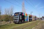 Straßenbahn Mainz / Mainzelbahn: Stadler Rail Variobahn der MVG Mainz - Wagen 228, aufgenommen im Februar 2018 in Mainz-Bretzenheim.