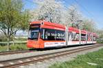 Straßenbahn Mainz / Mainzelbahn: Stadler Rail Variobahn der MVG Mainz - Wagen 219, aufgenommen im April 2020 bei der Bergfahrt zwischen Mainz-Lerchenberg und Mainz-Marienborn.