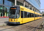 NGT12DD(Flexity Classic) als Linie 7 von Dresden Weixdorf nach Dresden Pennerich am 17.08.2022 in Höhe Dresden Hbf.