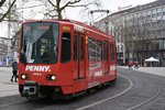 HANNOVER, 19.03.2016, Straßenbahnlinie 10 nach Ahlem auf dem Ernst-August-Platz vor dem Hauptbahnhof