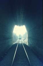 END Straßenbahn Esslingen-Nellingen-Denkendorf__Tunnel unter der damals noch 4-spurigen A8 bei Neuhausen.__05-04-1971