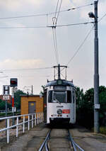 Linie 3 der Heidelberger Straßenbahn nach Leimen bei der Haltestelle Burgstraße.