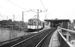 Nürnberg-Fürther Straßenbahn__Tw 928 [T2; MAN/SSW; 1940] auf Linie 11 nach 'Herrnhütte' an der Stadtgrenze Nürnberg/Fürth im Vorläuferverkehr auf der für die U-Bahn gebauten neuen Hochbahn-Trasse.__21-07-1976