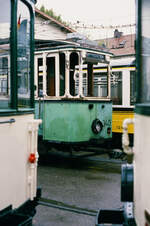 Wagenvorführung vor dem früheren Straßenbahnmuseum in Gerlingen (1988): In der Mitte  der weitgereiste TW 340 (er hatte noch die Farbgebung der Reutlinger Straßenbahn, dort war er