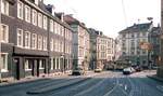 Tw 3828 noch in den Dortmunder Farben auf Linie 608 zum 'Klinikum Barmen' unterhalb der Haltestelle 'Rudolfstr.' in der Schönebecker Str.__06-1984