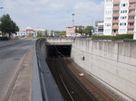 Die Nordseite vom Rostocker Straßenbahntunnel am Hbf am 24.Juli 2016.