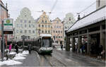 Die Augsburger Straßenbahn im Winter - 

Am Moritzplatz kommt Flexity 876 um die Ecke.

21.02.2026 (M)