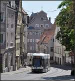 Bergwärts -     Eine CityFlex-Tram erklimmt die Steilstrecke  Milchberg .